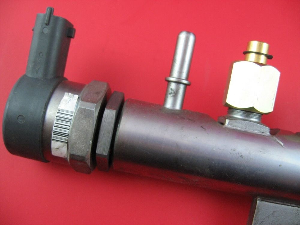 Injector Cap EcoDiesel Injector Block Off Tool | Essential Diagnostics